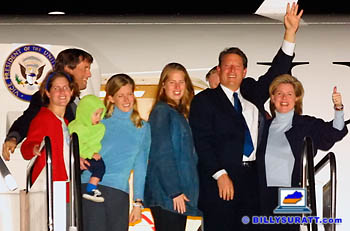 Vice President Al Gore, wife Tipper Gore and family wave to photographers before boarding Air Force Two on Thursday, Nov. 9, 2000 at the Tennessee Air National Guard hangar in Nashville, Tenn. Gore and his family were en route back to Washington, D.C., while awaiting the outcome of a vote re-canvass in Florida. (Apex MediaWire Photo by Billy Suratt)